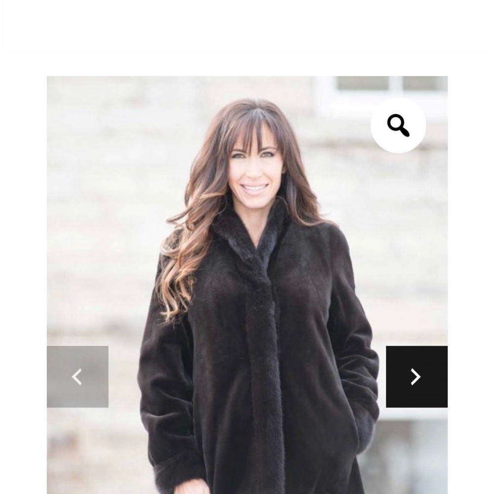 Genuine Sitka reversible fur coat. Details of fur company in pictures. - Picture 5 of 6